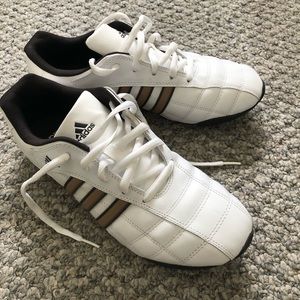 Adidas Sneakers